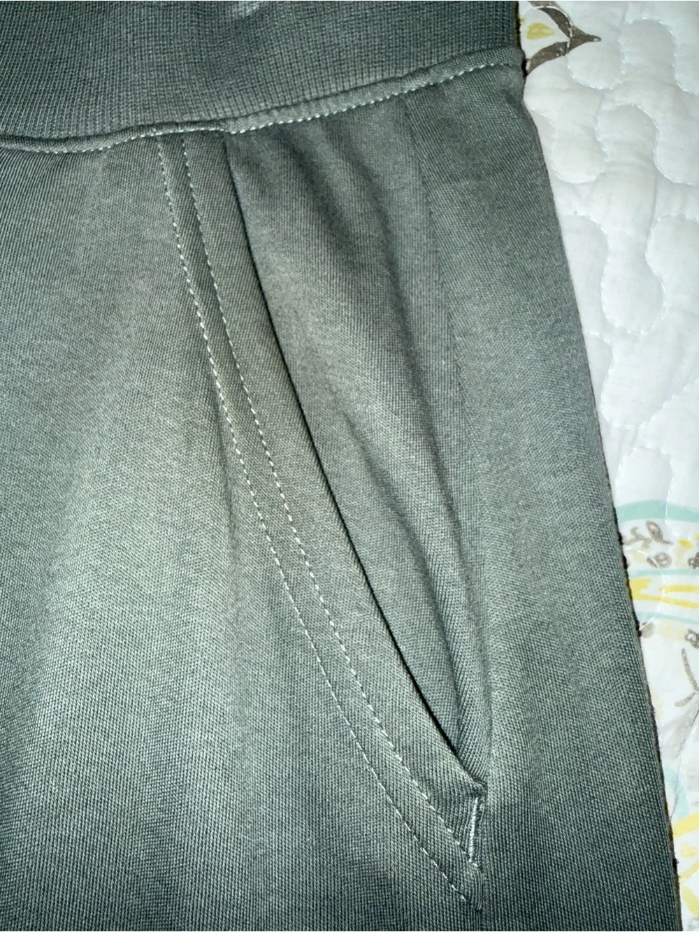 Pact Organic cloud kit joggers — Castor Green  Matching jacket available!